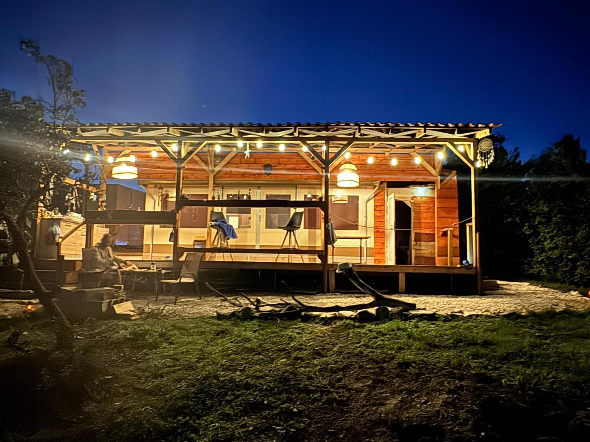 Karavana Tropicana Varna ภายนอก รูปภาพ